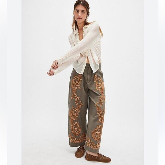 Free People fits like a 6 Vinayakam Olive Green Pants
